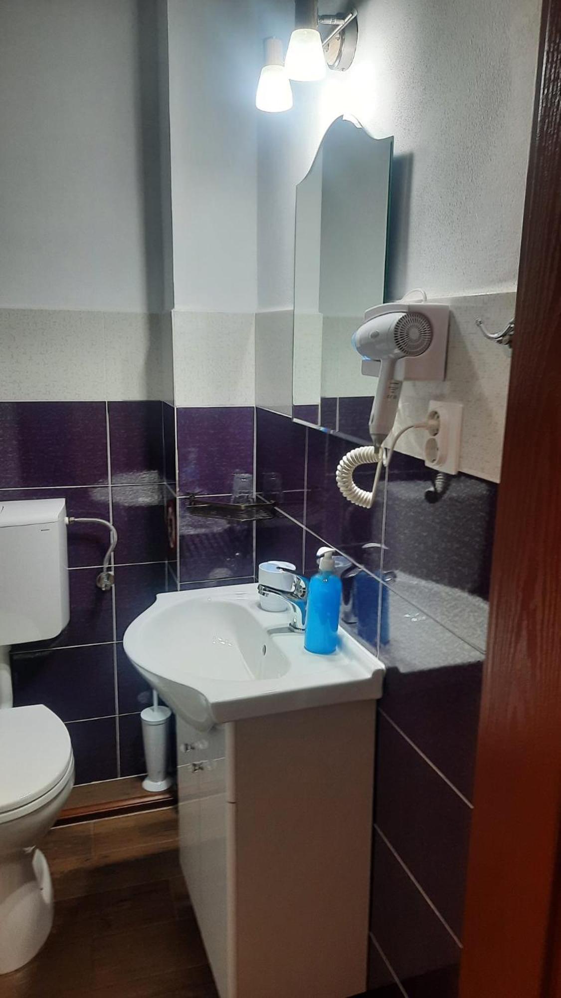 Izvorul Maleii Hotel Petrilla Kültér fotó