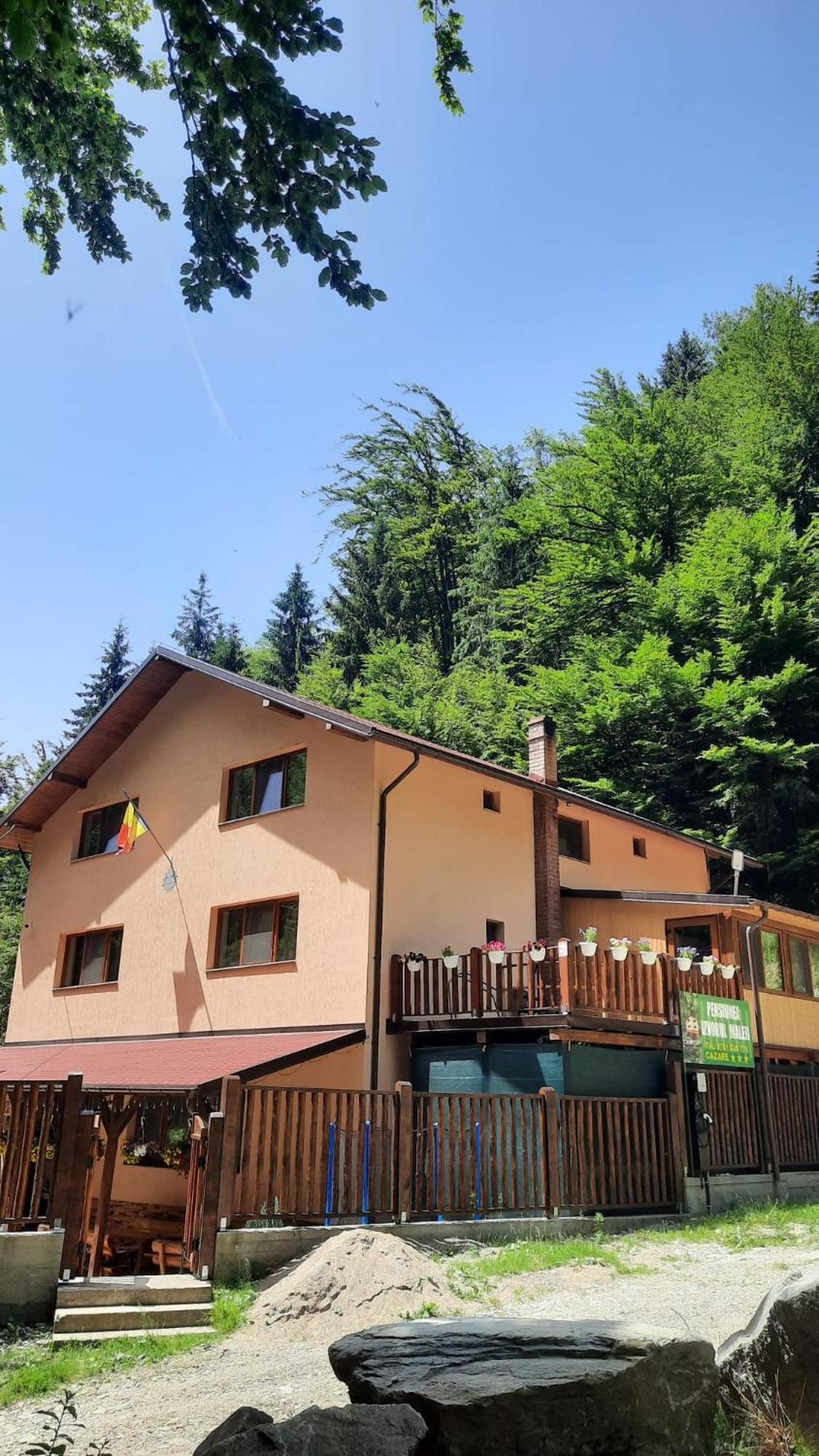 Izvorul Maleii Hotel Petrilla Kültér fotó
