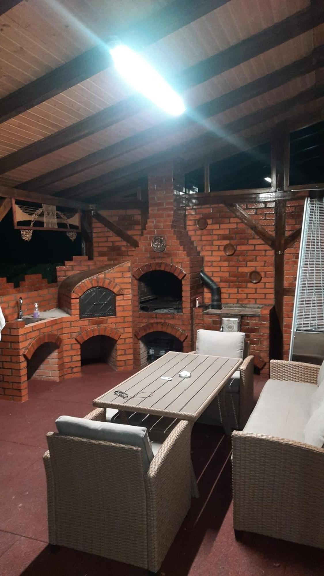 Izvorul Maleii Hotel Petrilla Kültér fotó